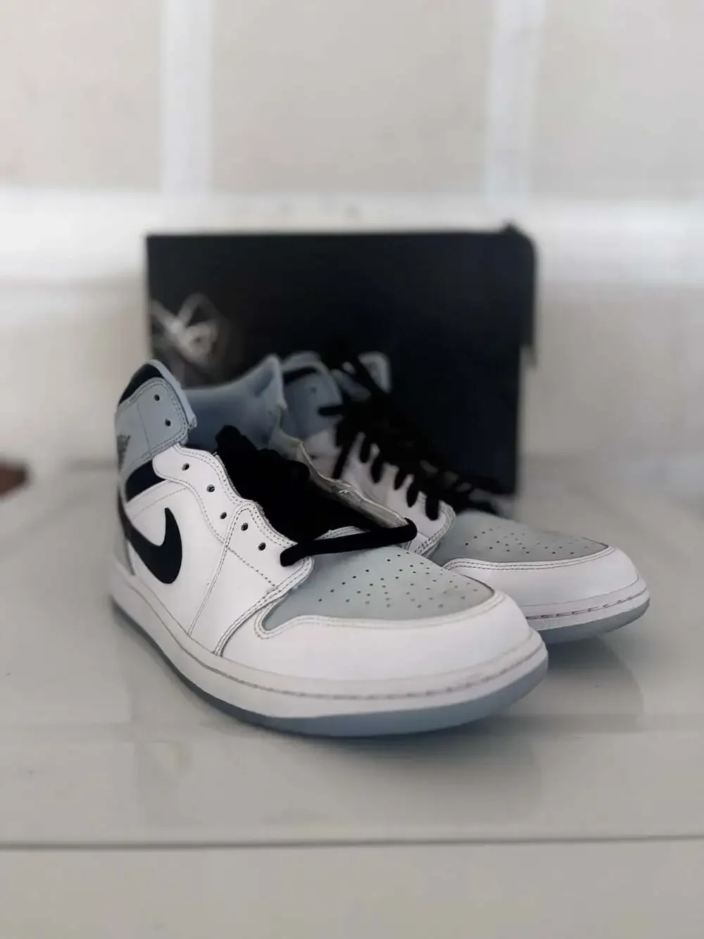 Air Jordan 1 Mid SE Ice Blue White Black DV1308-104 Size 13